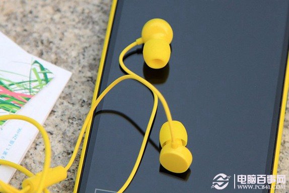 诺基亚Lumia 1520开箱耳机图赏