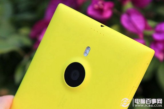 诺基亚Lumia 1520后置2000万像素摄像头