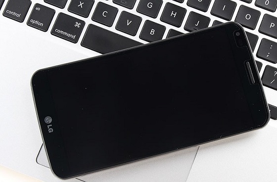 LG G Flex手机正面图片