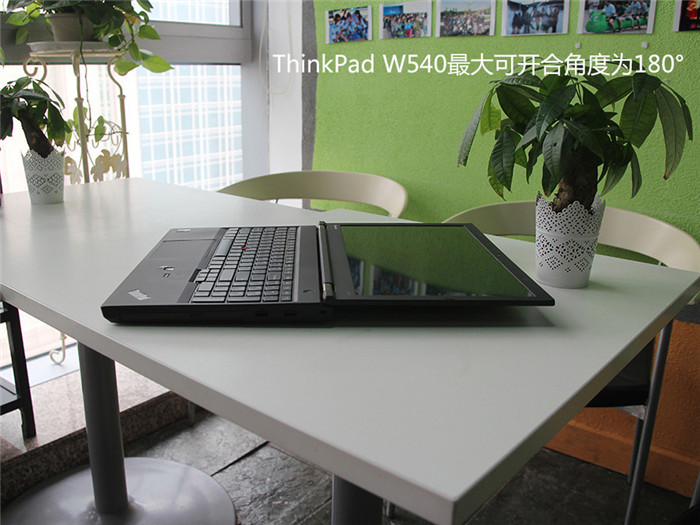 3K屏幕图形工作站 ThinkPad W540图赏(2/17)