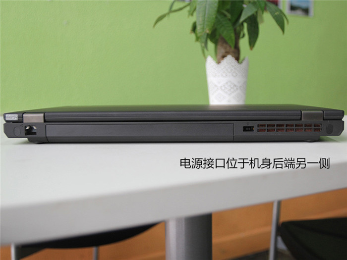 3K屏幕图形工作站 ThinkPad W540图赏(9/17)
