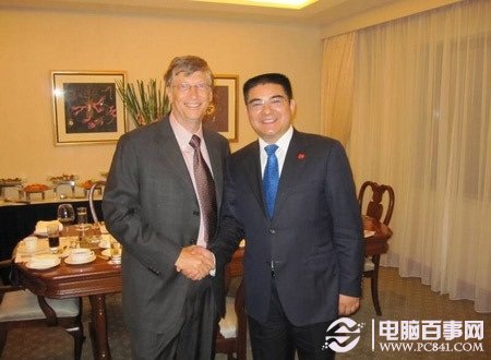 比尔·盖茨呼吁中国富翁多做慈善