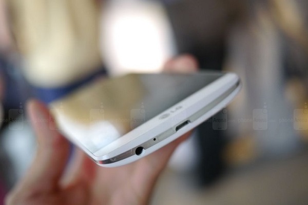 LG G3手机底部图片