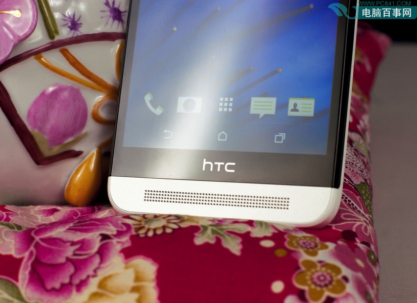 双曲线设计 HTC One时尚版高清图赏(2/10)