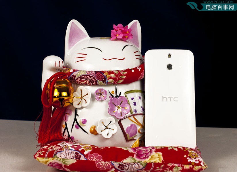 双曲线设计 HTC One时尚版高清图赏_9
