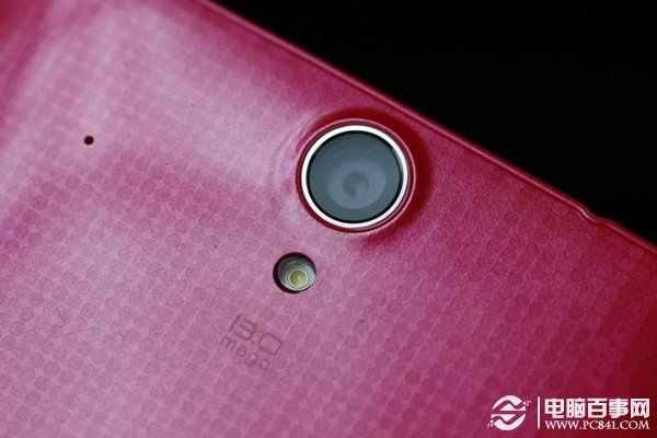 大屏粉红4G手机  朵唯T90详细测评