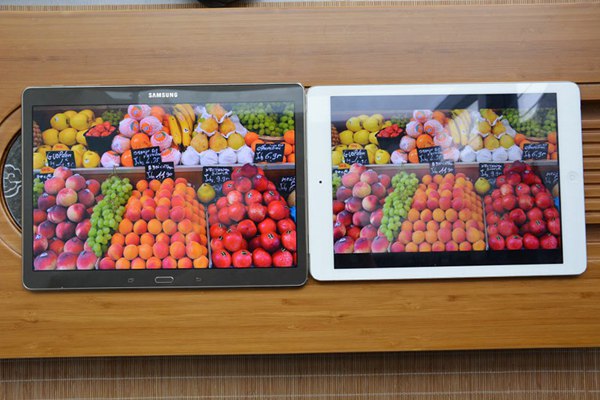 三星Tab S和iPad Air屏幕显示效果对比