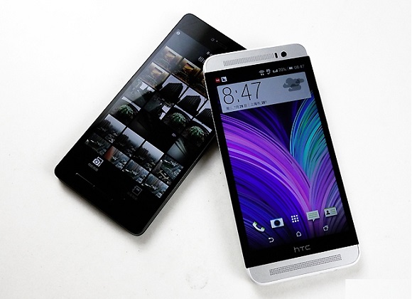 锤子手机和HTC One时尚版正面外观对比