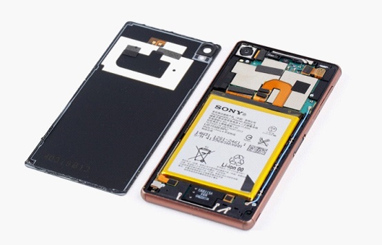 索尼Xperia Z3拆解：做工扎实，容易维修