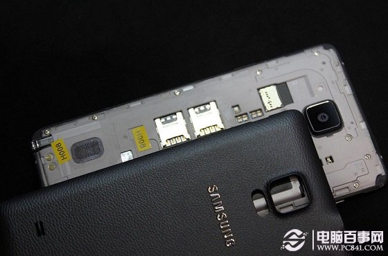 三星Note4采用可更换电池设计
