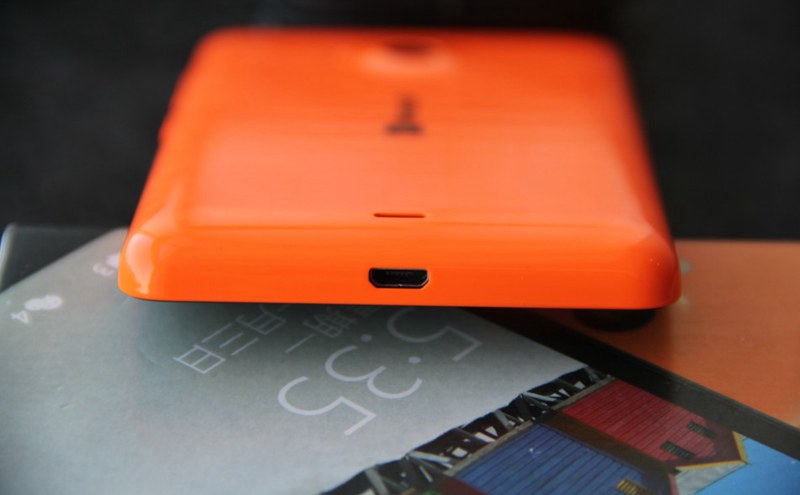 首款微软品牌WP8.1手机 微软Lumia 535开箱图赏(15/20)