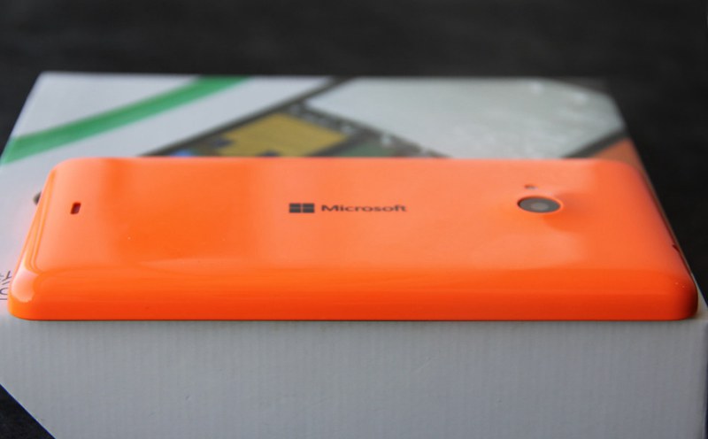 首款微软品牌WP8.1手机 微软Lumia 535开箱图赏(16/20)