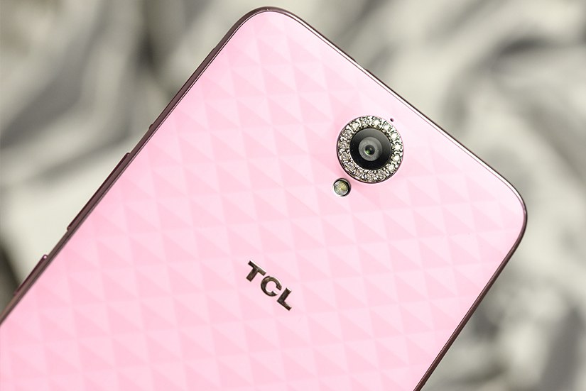 大方优雅女性手机 TCL i718M粉色图赏_6