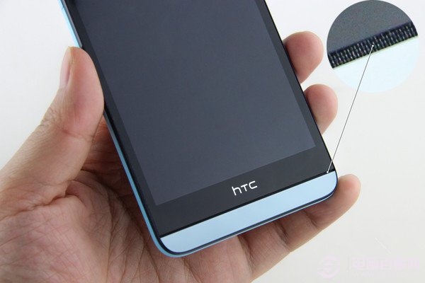 HTC Desire 826正面底部