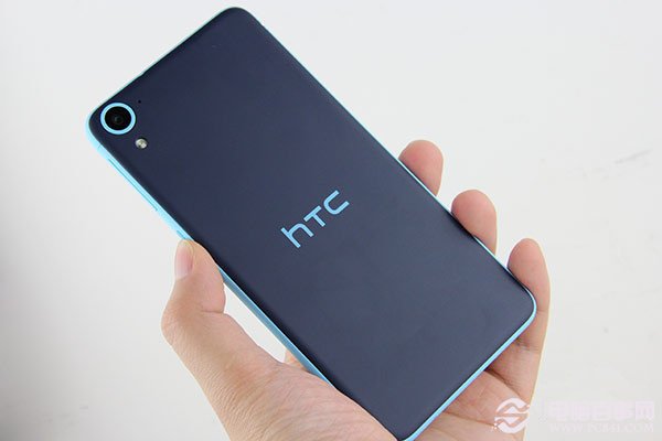 HTC Desire 826背部