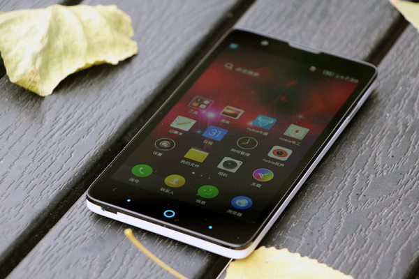 全网低价至600元 中兴V5S智能手机推荐